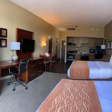 Tollgate Inn Нейплс Экстерьер фото